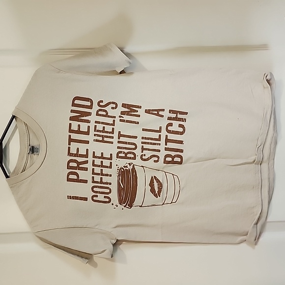 Gildan Tops - Comfy tee